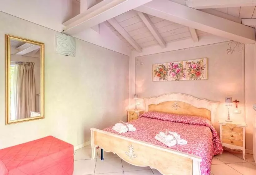 پانسیون Villa Liberty