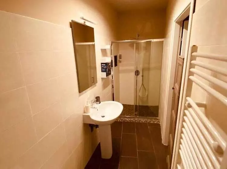 Hh Hermoso Housing Valenza