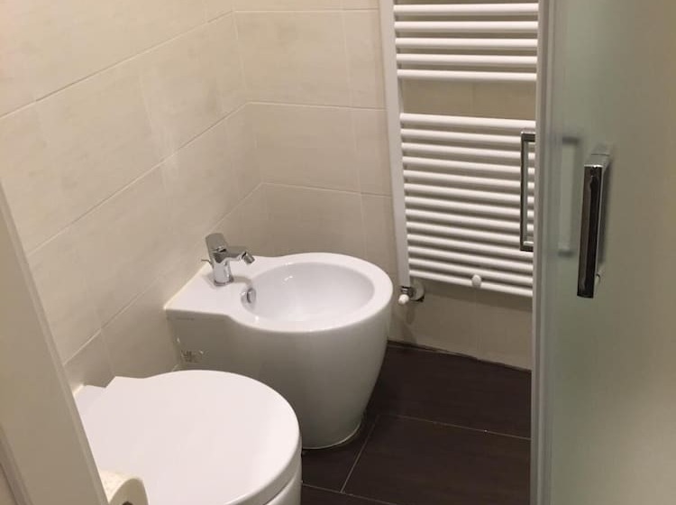 Hh Hermoso Housing Valenza