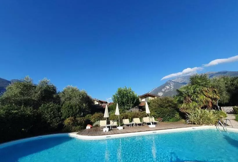 هتل Agritur Acquastilla Giovanni Poli