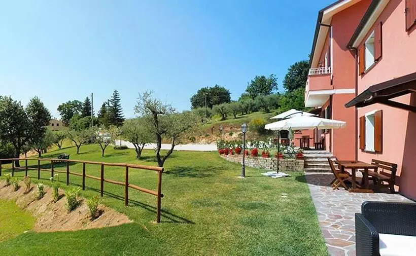 ホテル Agriturismo Casa Renili