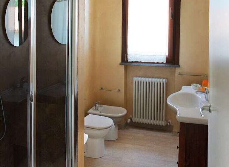 هتل Agriturismo Casa Renili