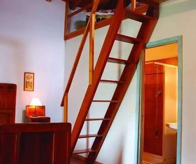 Hotelli Agriturismo Cascina Degli Ulivi