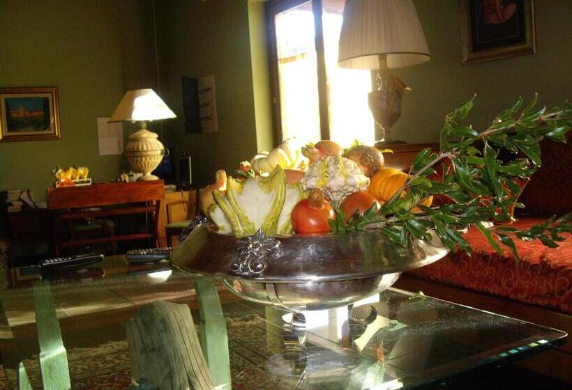 فندق Agriturismo Il Borgo Degli Ulivi