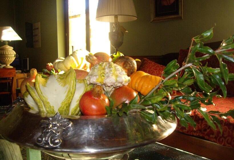 فندق Agriturismo Il Borgo Degli Ulivi