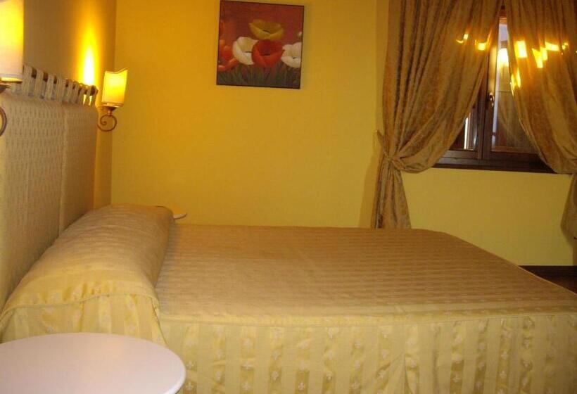 فندق Agriturismo Il Borgo Degli Ulivi