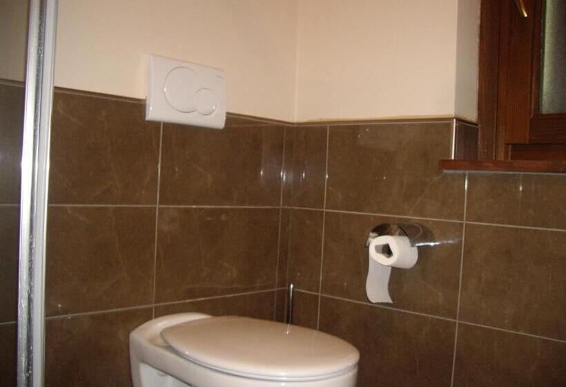 فندق Agriturismo Il Borgo Degli Ulivi