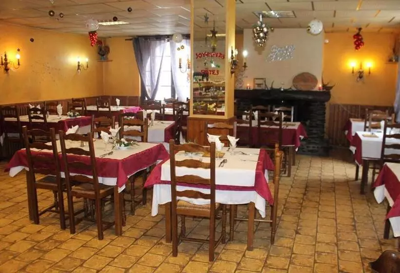 Hotelli Hôtel Le Relais De Piau