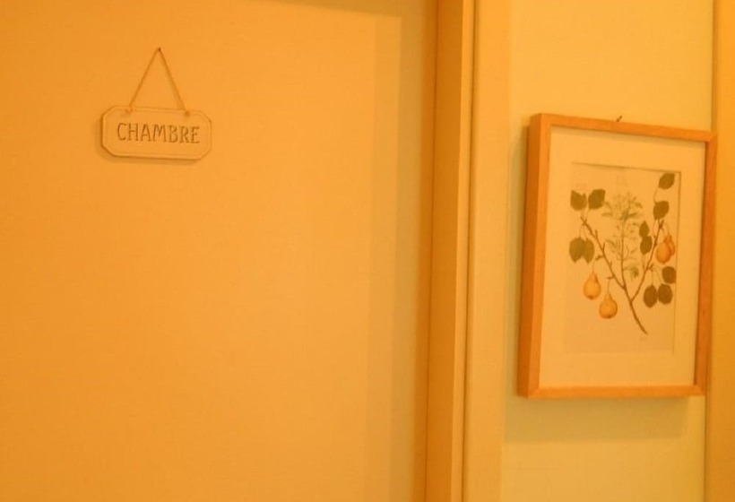 膳宿费 Guest House Bed And Roses