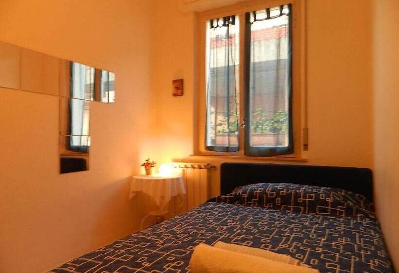 膳宿费 Guest House Bed And Roses