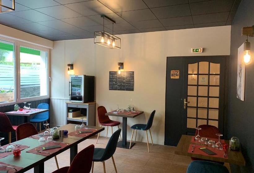 Отель Hôtel Le Regis