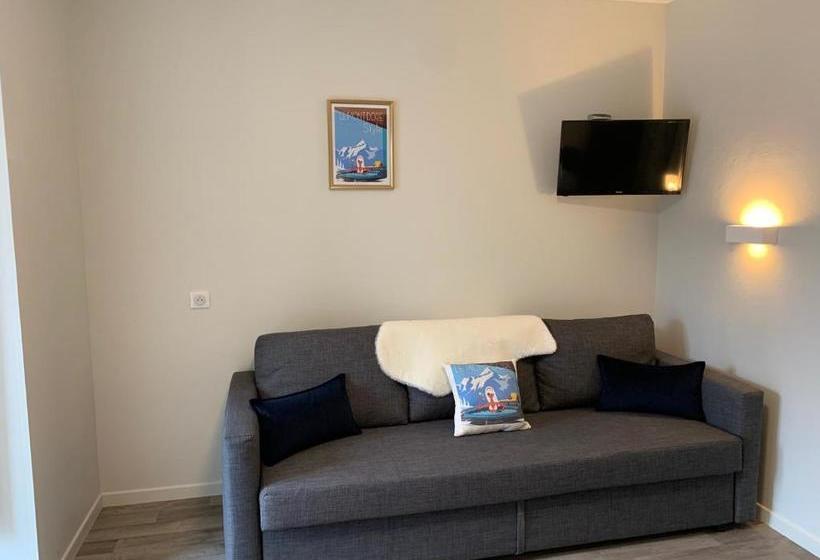 Отель Hôtel Le Regis