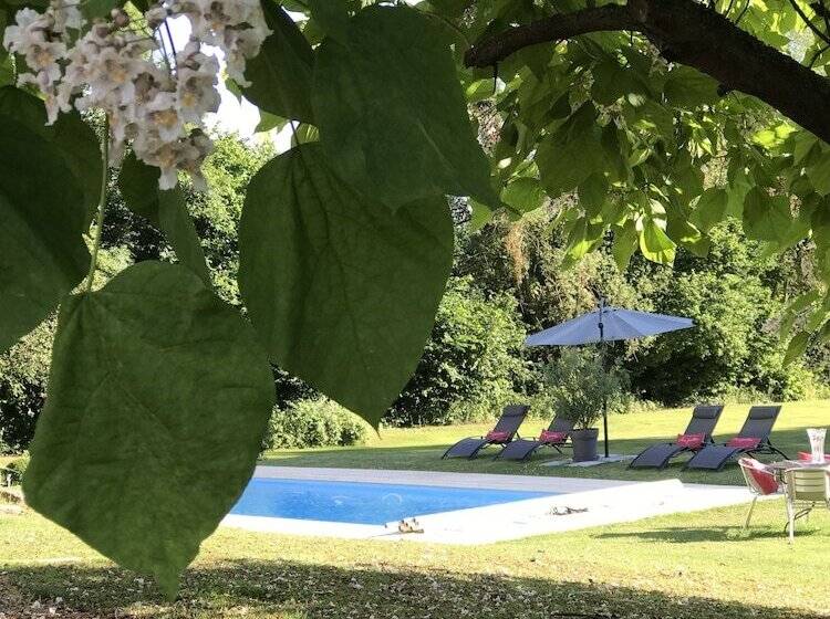 بنسيون La Maison D Inès And Ugolin & Spa