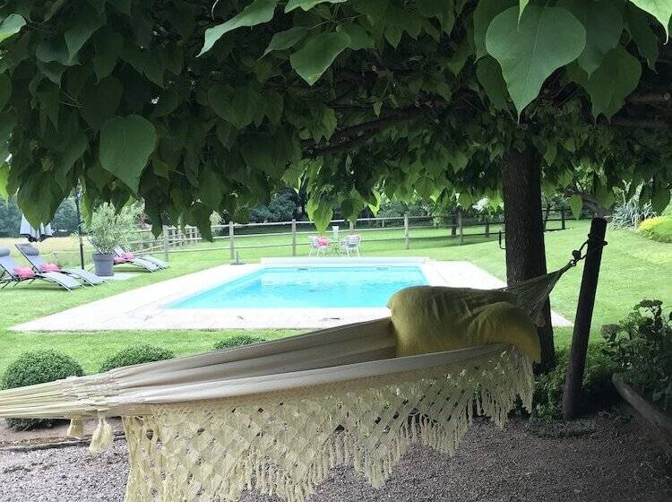 بنسيون La Maison D Inès And Ugolin & Spa