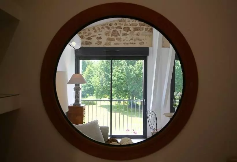 Majatalo La Maison D Inès And Ugolin & Spa