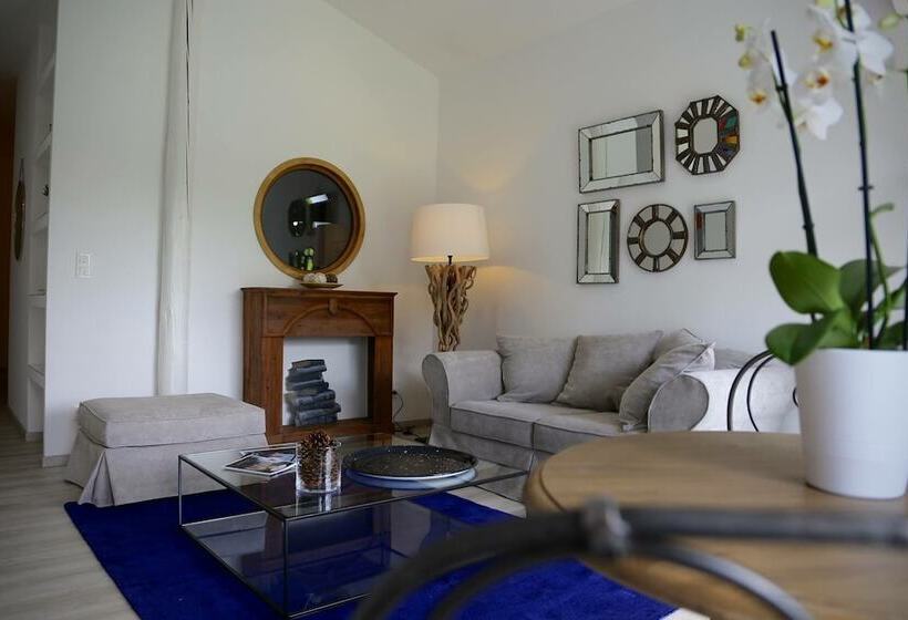 بنسيون La Maison D Inès And Ugolin & Spa