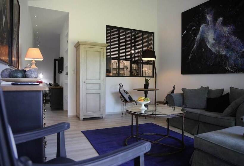 بنسيون La Maison D Inès And Ugolin & Spa