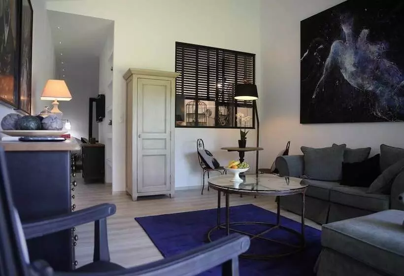 Majatalo La Maison D Inès And Ugolin & Spa