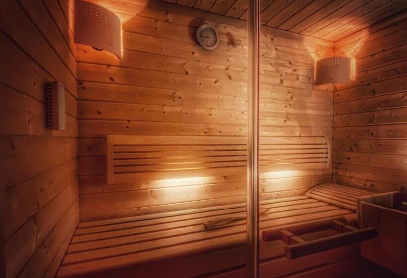 بنسيون La Maison D Inès And Ugolin & Spa