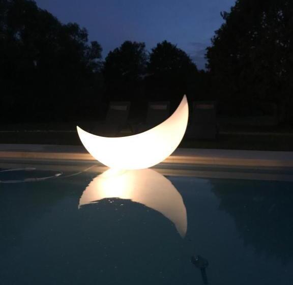 بنسيون La Maison D Inès And Ugolin & Spa