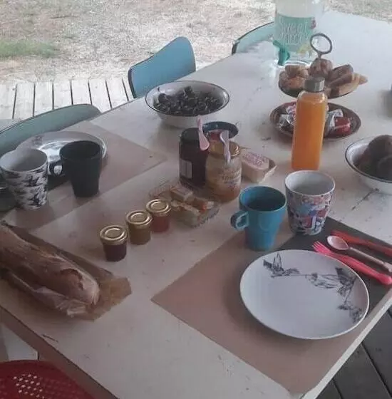 Aamiaismajoitus (B&B) Glamping Insolite Dolly Waikiki