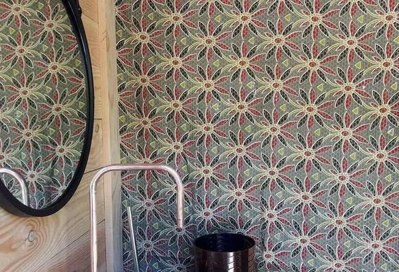 Aamiaismajoitus (B&B) Glamping Insolite Dolly Waikiki