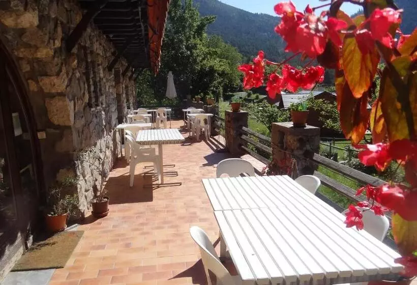 Retkeilymaja Chambres D'hôtes Les Murès Du Mercantour