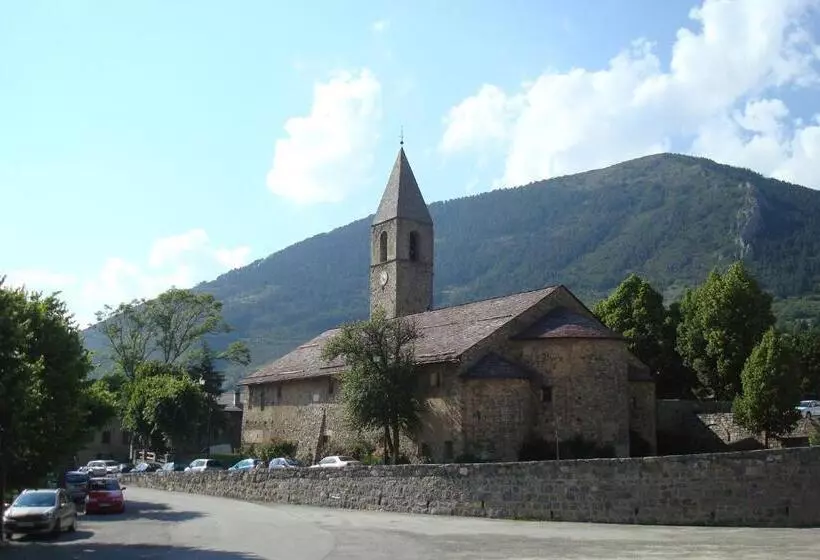 Retkeilymaja Chambres D'hôtes Les Murès Du Mercantour