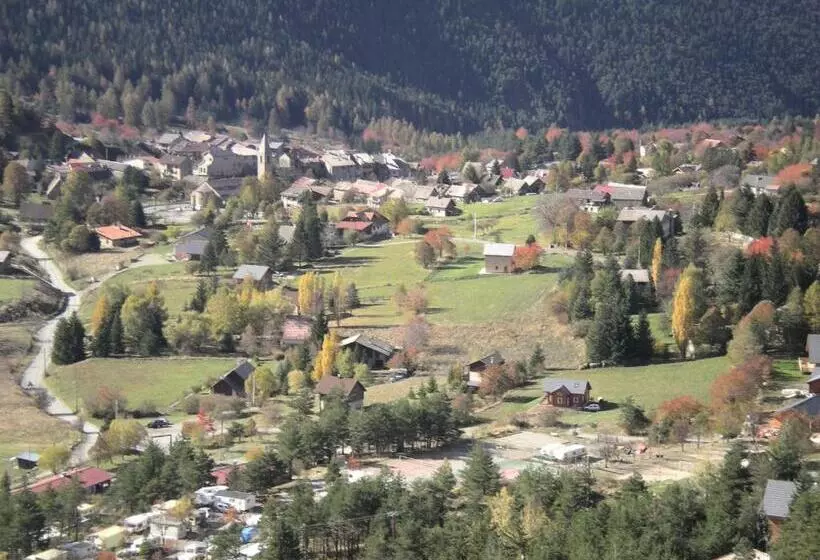 Retkeilymaja Chambres D'hôtes Les Murès Du Mercantour