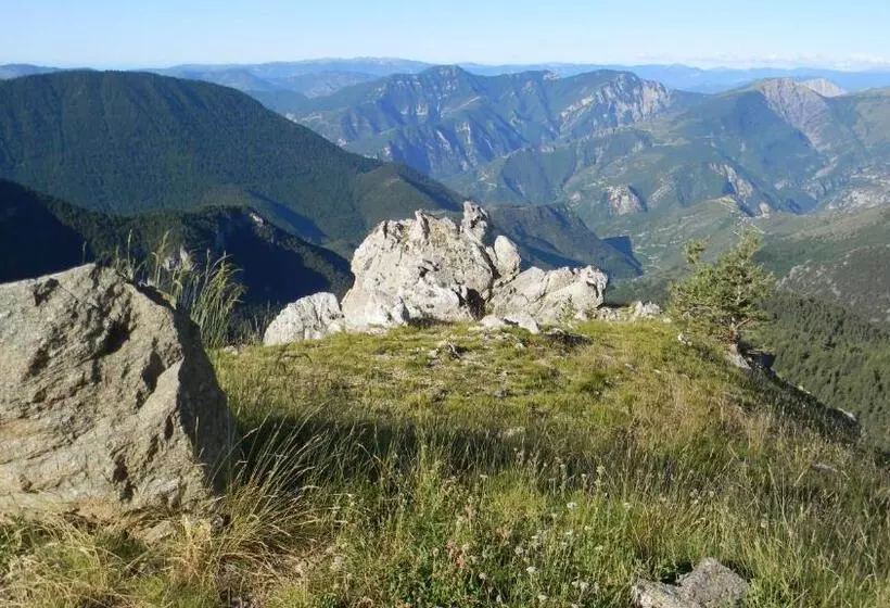 Retkeilymaja Chambres D'hôtes Les Murès Du Mercantour