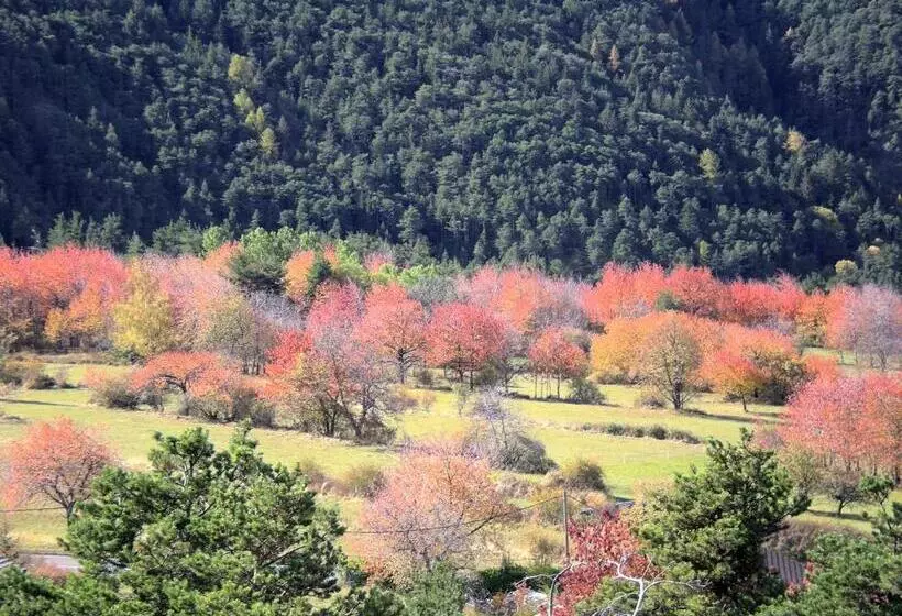 Retkeilymaja Chambres D'hôtes Les Murès Du Mercantour
