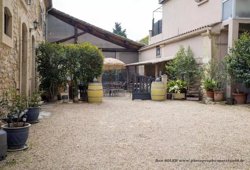 ペンション Le Clos Des Aramons