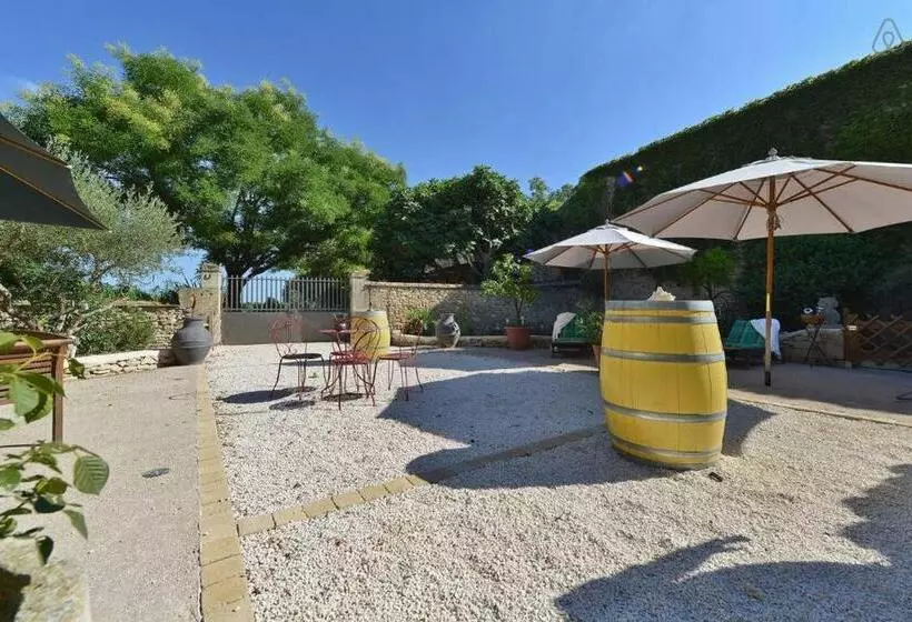 ペンション Le Clos Des Aramons