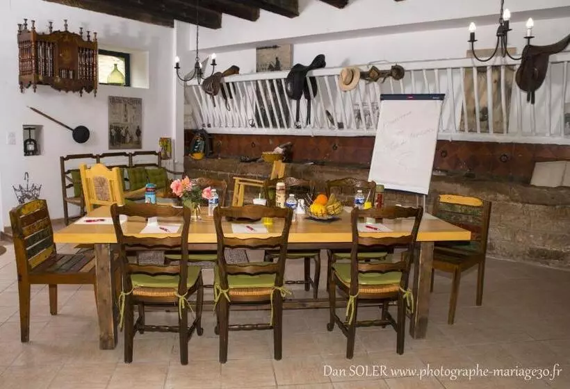 ペンション Le Clos Des Aramons