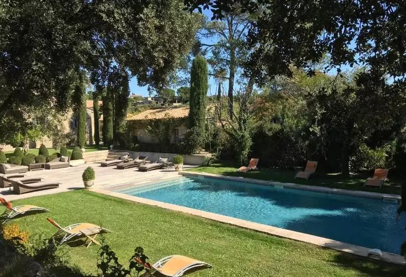 ベッドアンドブレックファースト Villa Hautvallon