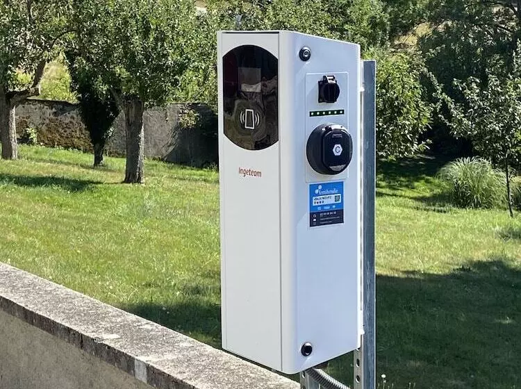 ペンション A L Aube Des Volcans