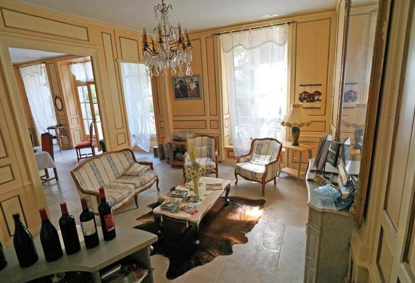 Pensiune Auberge Des Capucins