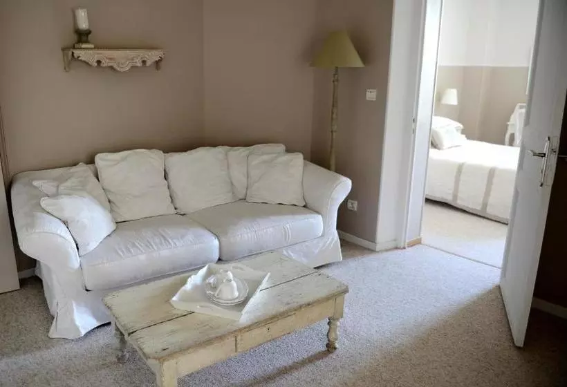 Majatalo La Maison D'hotes De Saint Leger