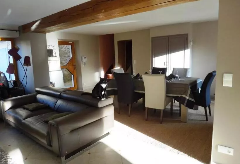 Majatalo La Maison Du Fargis