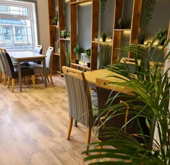 호스텔 The Lamb And Flag Inn