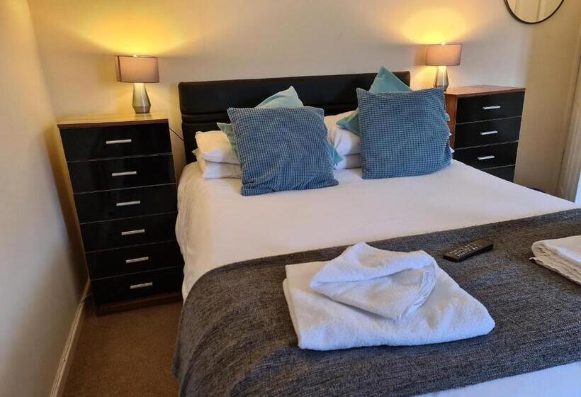 호스텔 The Lamb And Flag Inn