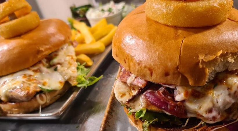 호스텔 The Lamb And Flag Inn