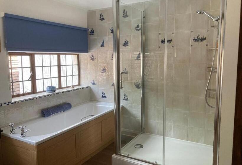 مبيت وإفطار Bressenden