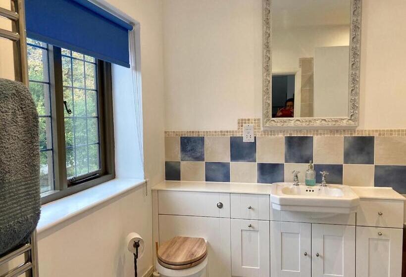 مبيت وإفطار Bressenden