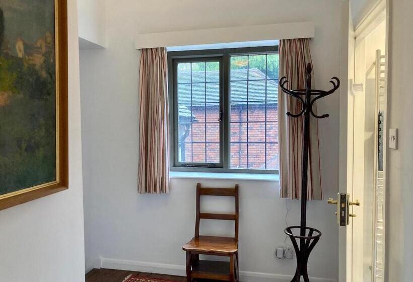 مبيت وإفطار Bressenden