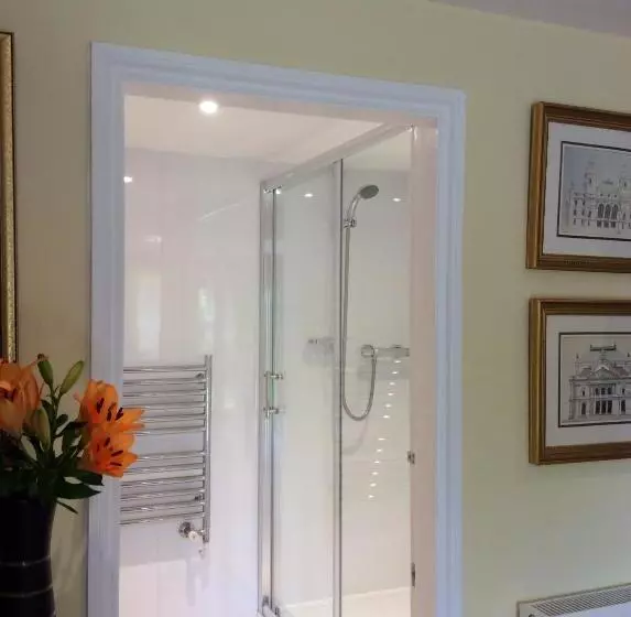 Aamiaismajoitus (B&B) Bretton Cottage