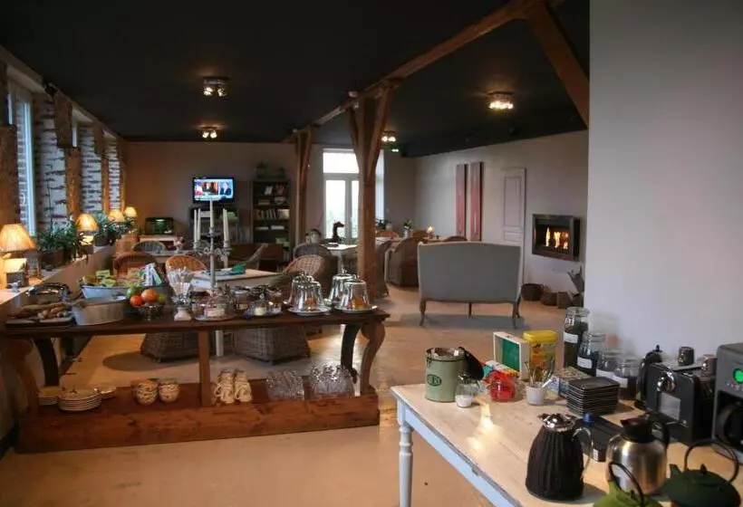 Aamiaismajoitus (B&B) Le Prieuré Chambres D Hôtes