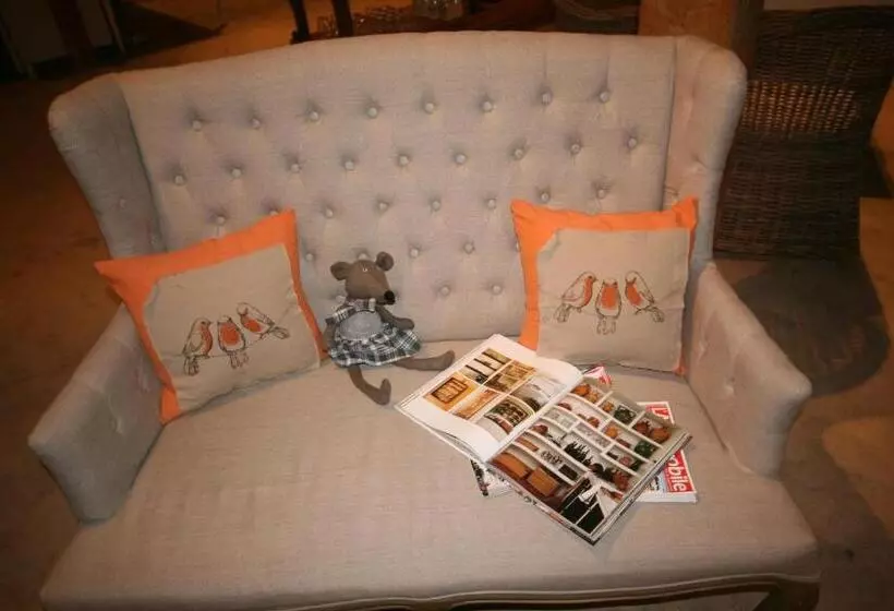 Aamiaismajoitus (B&B) Le Prieuré Chambres D Hôtes