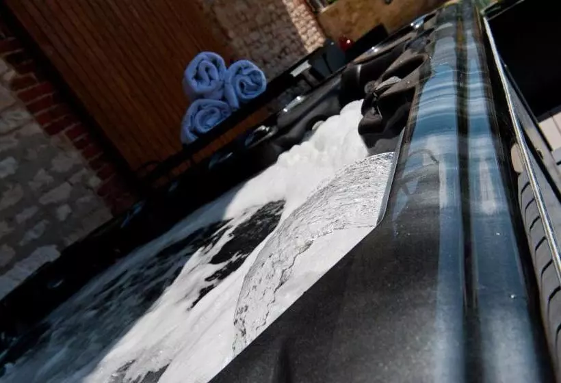 Aamiaismajoitus (B&B) Le Prieuré Chambres D Hôtes