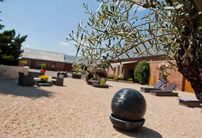 Aamiaismajoitus (B&B) Le Prieuré Chambres D Hôtes